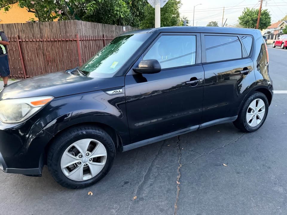 2015 Kia Soul Base view 4