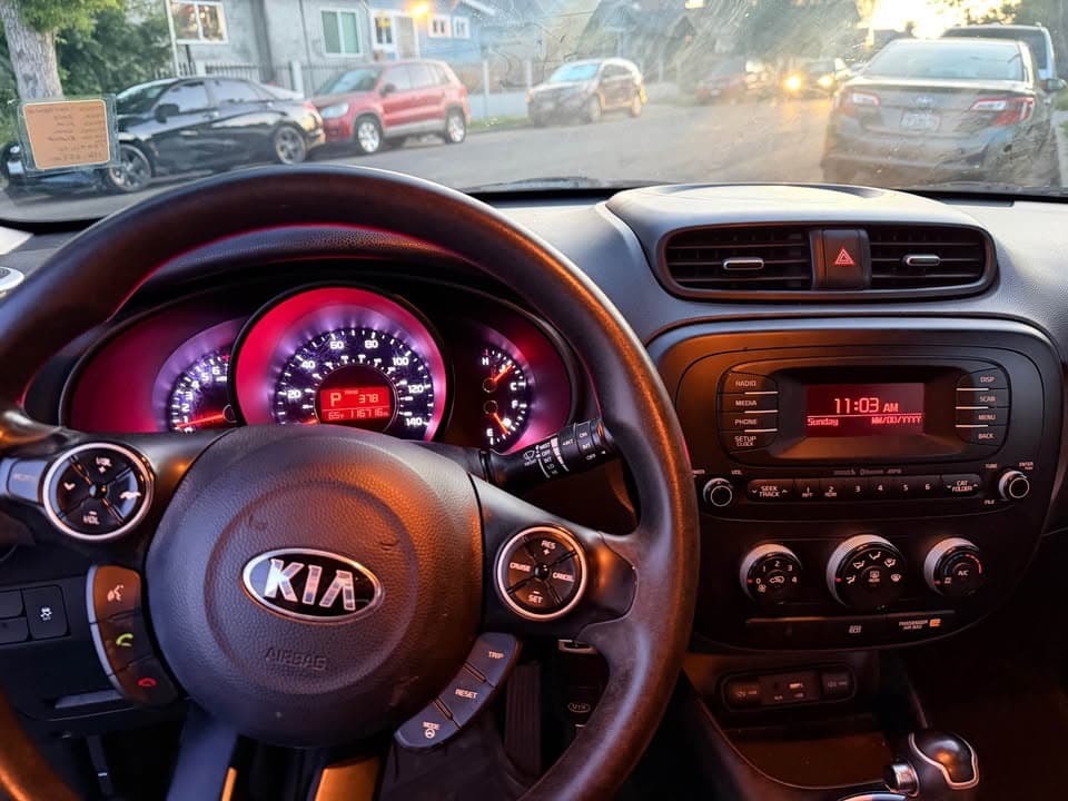 2015 Kia Soul Base view 5